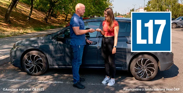 Ilustrace k otázce: Jaký trest hrozí sedmnáctiletému řidiči (L17), který bude řídit motorové vozidlo skupiny B bez přítomnosti mentora v tomto vozidle?