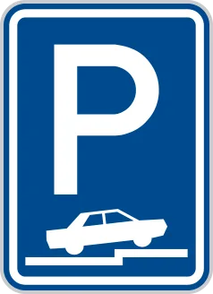 Dopravní značka IP 11f – Parkoviště částečné stání na chodníku kolmé nebo šikmé