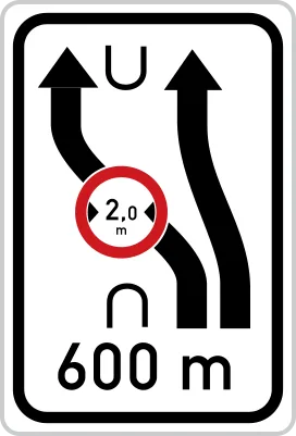 Dopravní značka IS 10d – Návěst změny směru jízdy s omezením